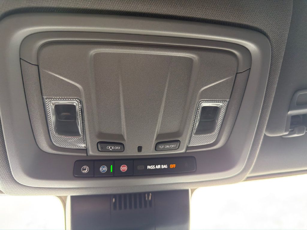 Used 2025 GMC Sierra 2500 Pro AWD/4WD image 35