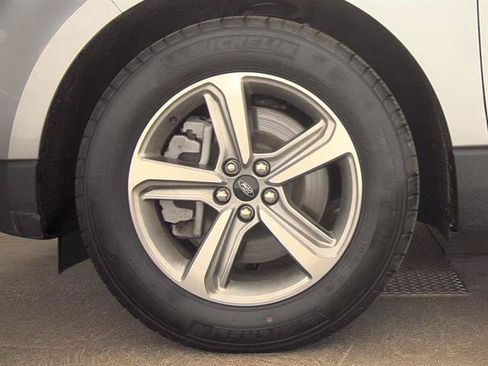 Used 2024 Ford Edge SEL w/ Convenience Package AWD/4WD image 7
