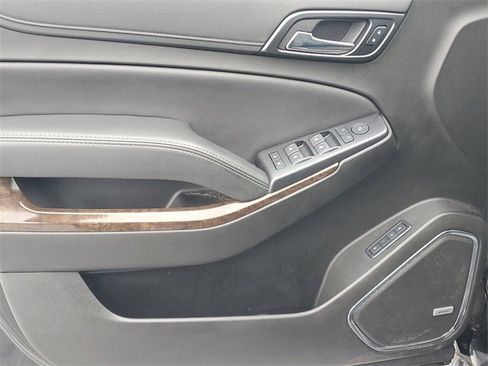 Certified 2019 Chevrolet Suburban LT image 16