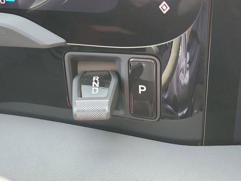 Certified 2025 Porsche Taycan AWD/4WD image 39