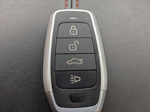 Used 2023 Nissan Altima 2.5 SR FWD image 27