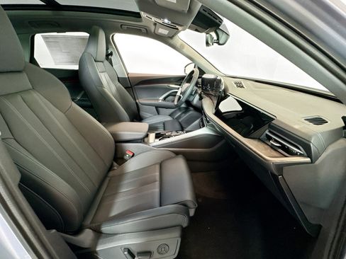 New 2025 Audi Q5 Premium Plus image 25