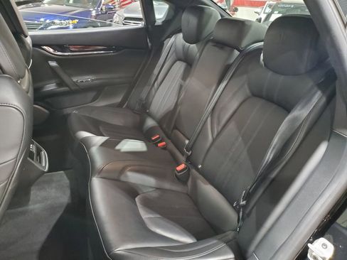 Used 2018 Maserati Quattroporte S GranSport Q4 AWD/4WD image 23