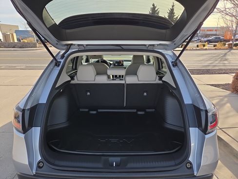 New 2026 Honda HR-V LX image 32