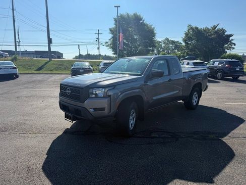 Certified 2023 Nissan Frontier S w/ Technology Package AWD/4WD image 7