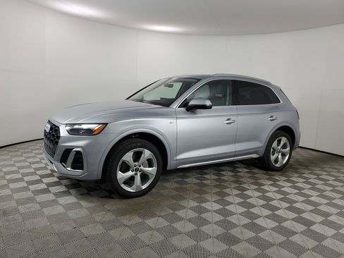 Certified 2024 Audi Q5 2.0T Premium Plus image 5