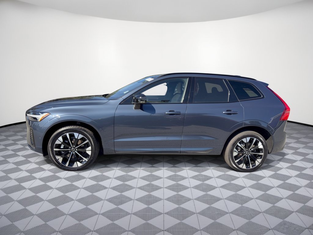 Used 2026 Volvo XC60 B5 Plus AWD/4WD image 2