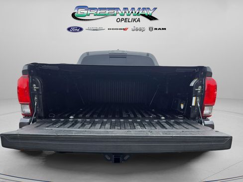 Used 2019 Toyota Tacoma TRD Sport image 23