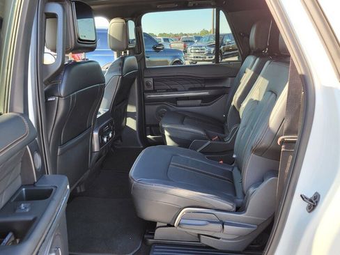 Used 2023 Ford Expedition Max Platinum image 10