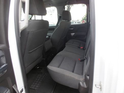 Used 2018 Chevrolet Silverado 1500 LT w/ Trailering Package RWD image 9