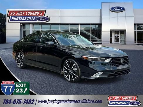 Used 2024 Honda Accord Touring image 1
