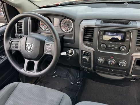 Used 2016 RAM 1500 Express image 16