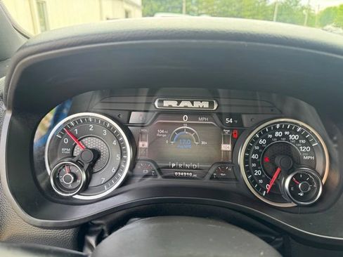 Used 2023 RAM 1500 Big Horn AWD/4WD image 28