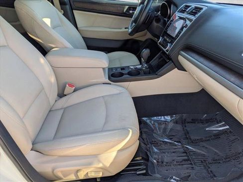 Used 2019 Subaru Outback 2.5i Limited AWD/4WD image 22