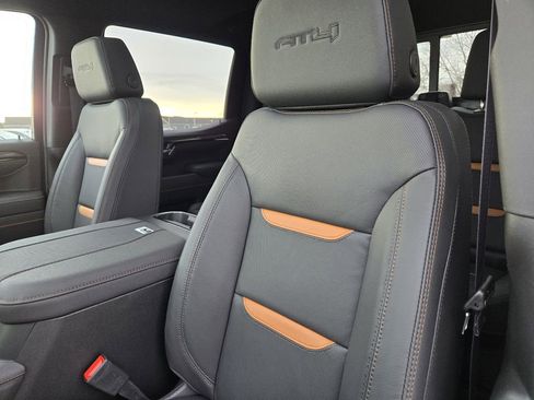 New 2026 GMC Sierra 1500 AT4 w/ AT4 Premium Package image 18