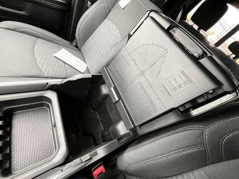 New 2026 RAM 3500 Big Horn AWD/4WD image 27