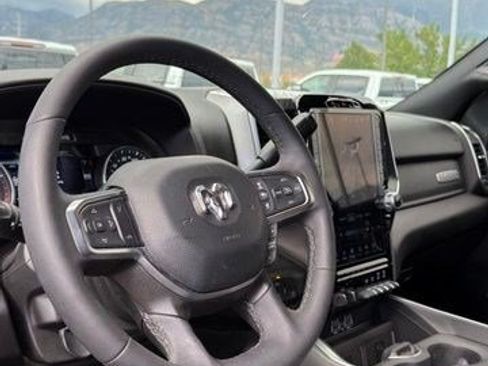 Used 2025 RAM 3500 Big Horn AWD/4WD image 15