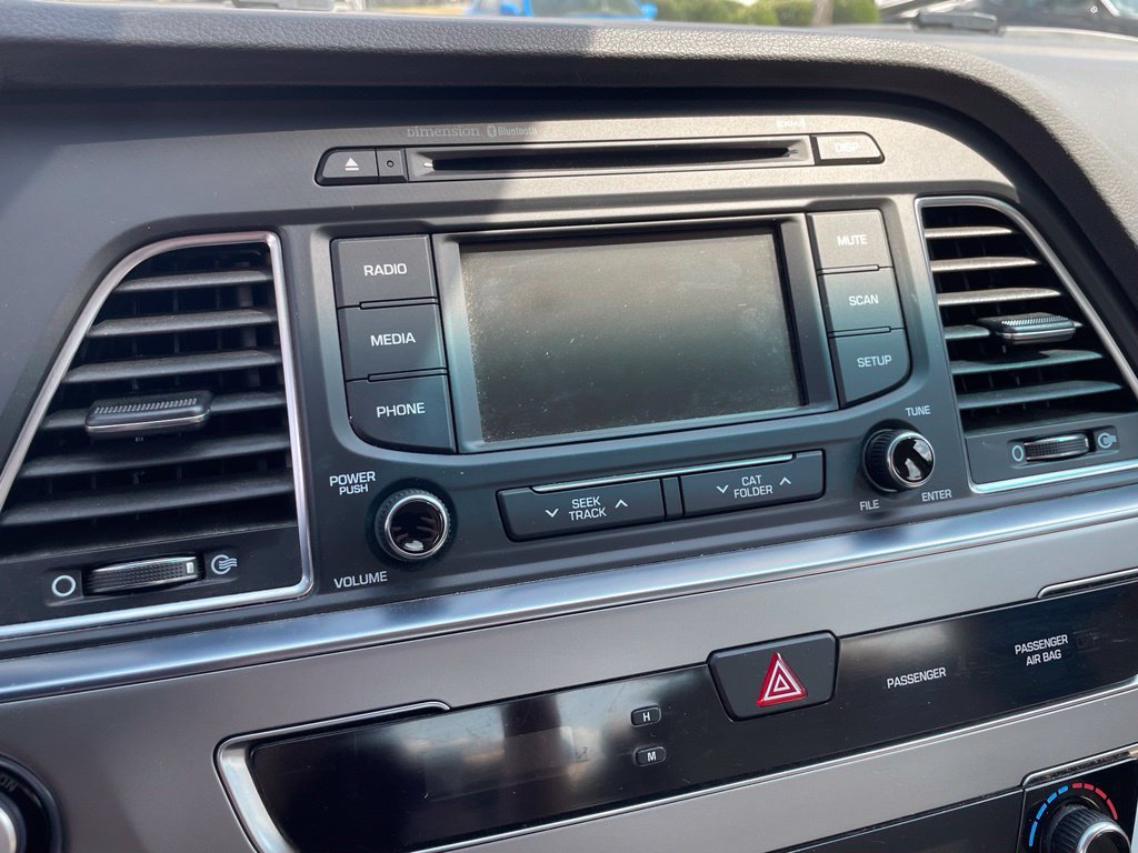 Used 2015 Hyundai Sonata Limited FWD image 13
