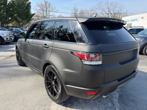Used 2017 Land Rover Range Rover Sport SE image 3