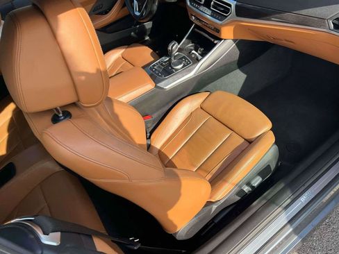 Used 2021 BMW 430i Convertible image 4