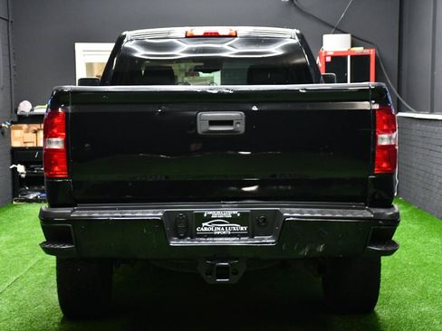 Used 2019 GMC Sierra 2500 Denali w/ Duramax Plus Package AWD/4WD image 4