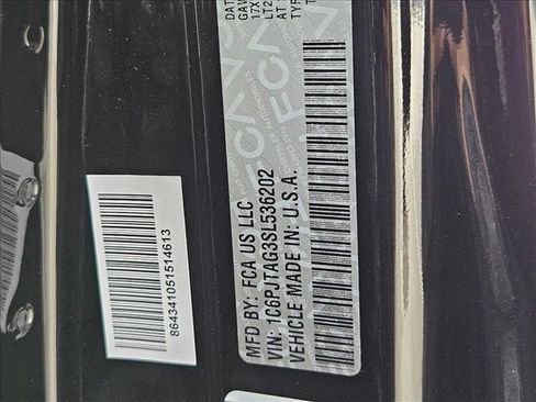 New 2025 Jeep Gladiator Sport image 16