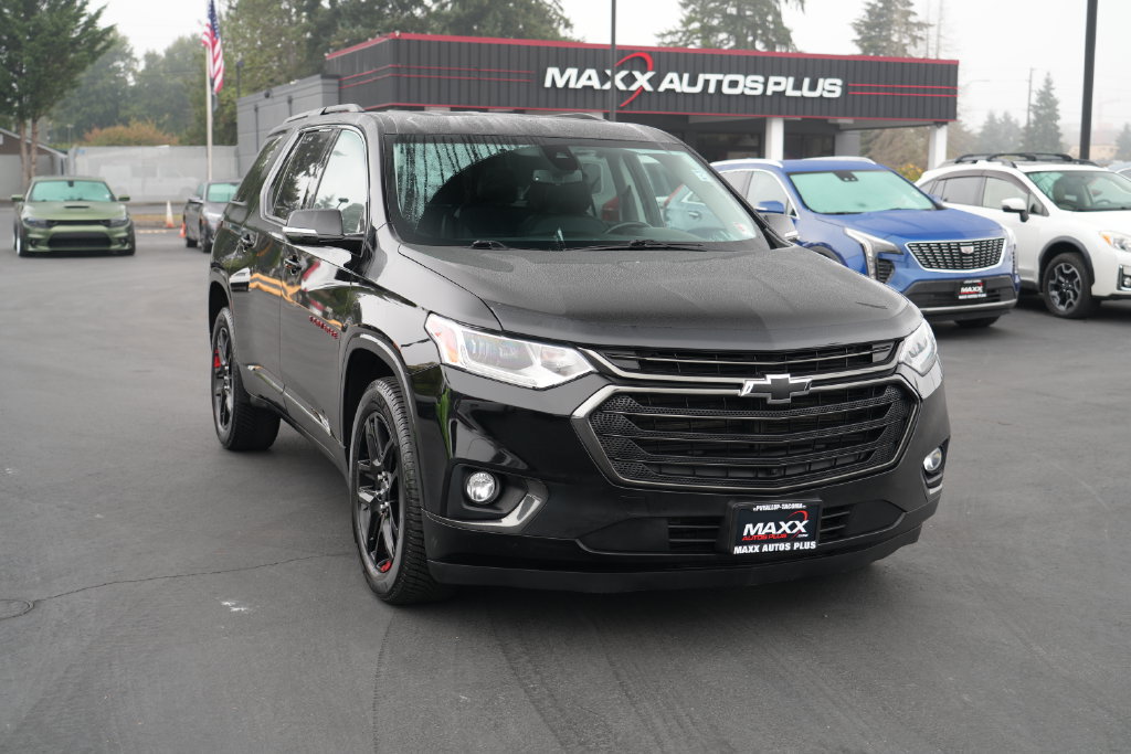 Used 2019 Chevrolet Traverse Premier w/ Redline Edition AWD/4WD image 2