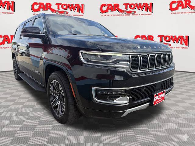 Used 2024 Jeep Wagoneer L Series II RWD image 5