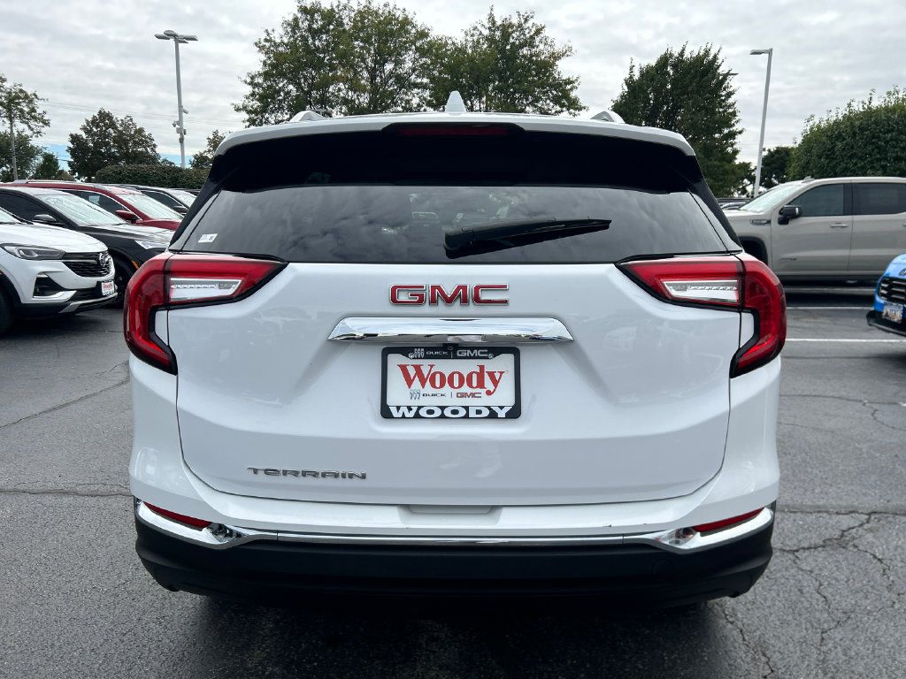 Certified 2023 GMC Terrain SLT FWD image 9
