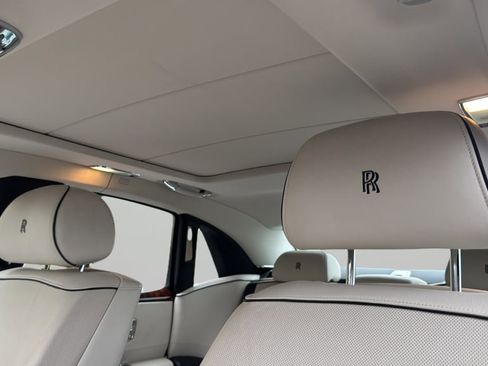 Used 2013 Rolls-Royce Ghost RWD image 27