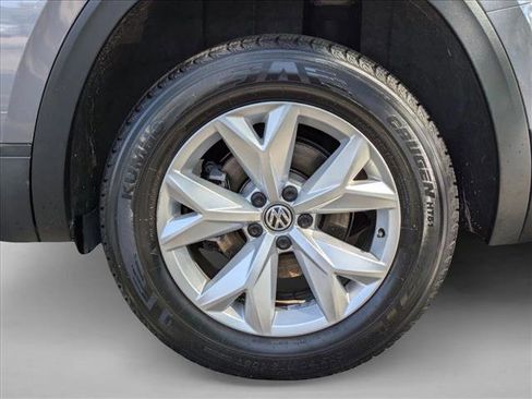 Used 2019 Volkswagen Atlas SE w/ Towing Package image 15