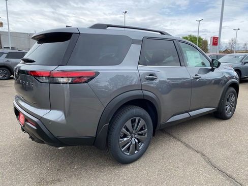 New 2026 Nissan Pathfinder SV image 5
