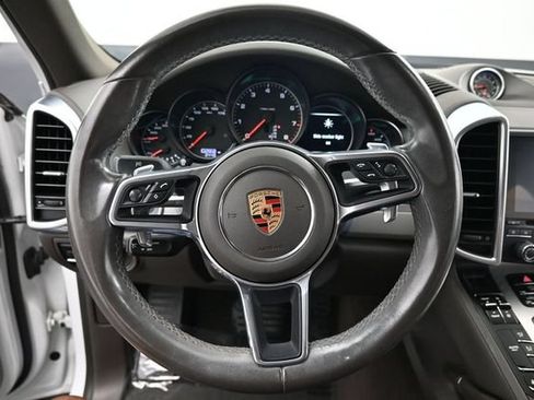 Used 2017 Porsche Cayenne Platinum Edition AWD/4WD image 13