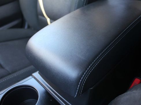 Used 2017 Subaru Outback 2.5i Premium image 21