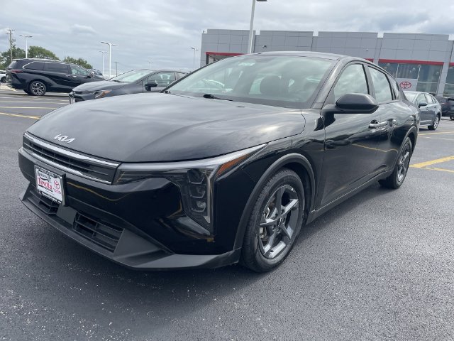 Used 2025 Kia K4 FWD image 12