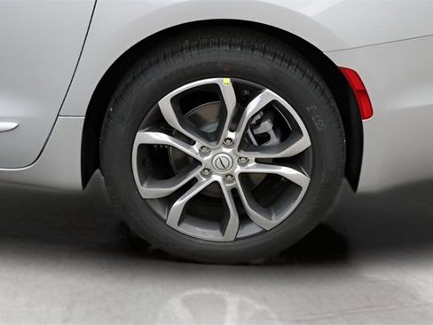 New 2026 Chrysler Pacifica Pinnacle image 9