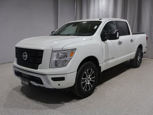 Used 2020 Nissan Titan SV w/ SV Convenience Package AWD/4WD image 6