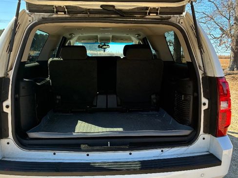 Used 2008 Chevrolet Suburban LT w/ Convenience Package 1 image 6