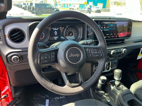 New 2025 Jeep Gladiator Sport image 12