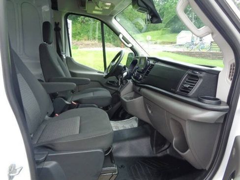 Used 2023 Ford Transit 250 Medium Roof RWD image 21