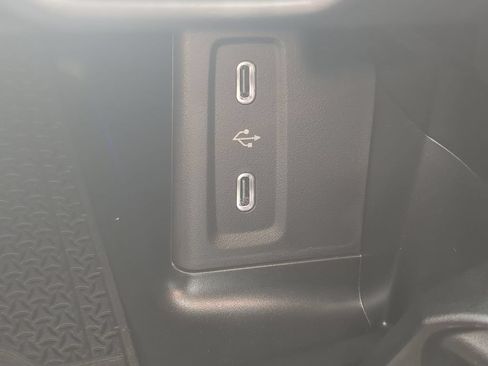 Certified 2026 Mercedes-Benz GLC 300 image 9