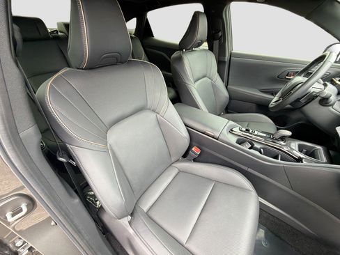 Used 2024 Toyota Crown Platinum image 14