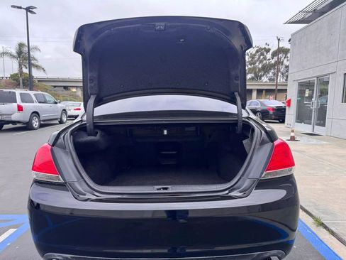 Used 2011 Toyota Avalon Limited image 8