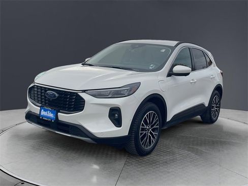 Used 2023 Ford Escape SE w/ PHEV Premium Package image 7