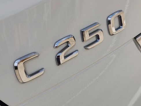 Used 2012 Mercedes-Benz C 250 Sedan image 12