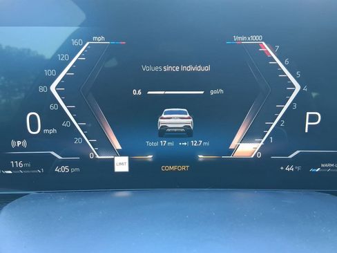 New 2026 BMW X6 xDrive40i w/ Climate Comfort Package image 20