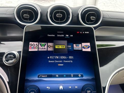 Used 2025 Mercedes-Benz GLC 300 GLC 300 image 24