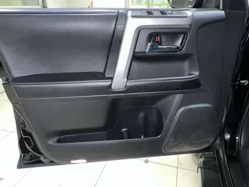 Used 2016 Toyota 4Runner SR5 Premium w/ Convenience Package image 14