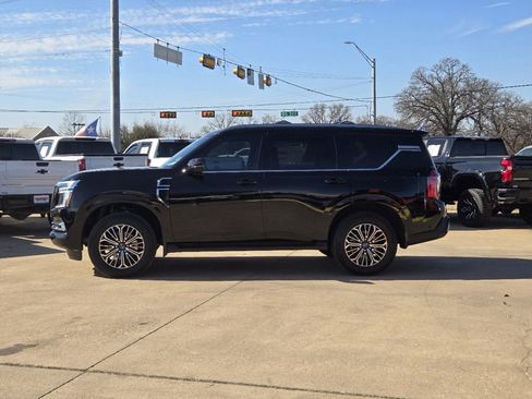 New 2025 Nissan Armada Platinum w/ Convenience Package image 3