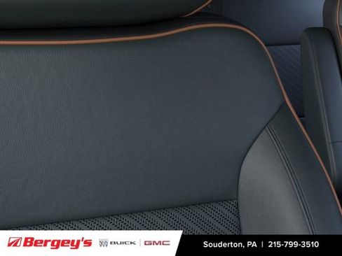 New 2026 GMC Yukon AT4 AWD/4WD image 23